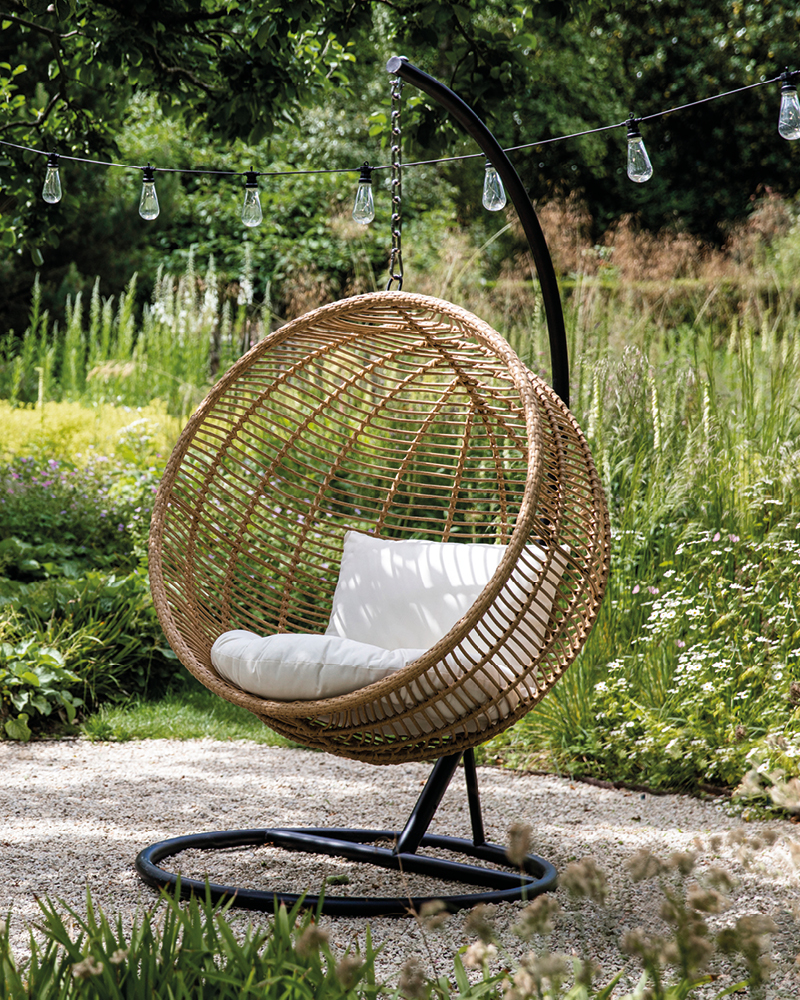 small nest chair